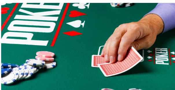 Poker FB88 Là Gì? Tại Sao Lại Thu Hút Hàng Triệu Game Thủ?